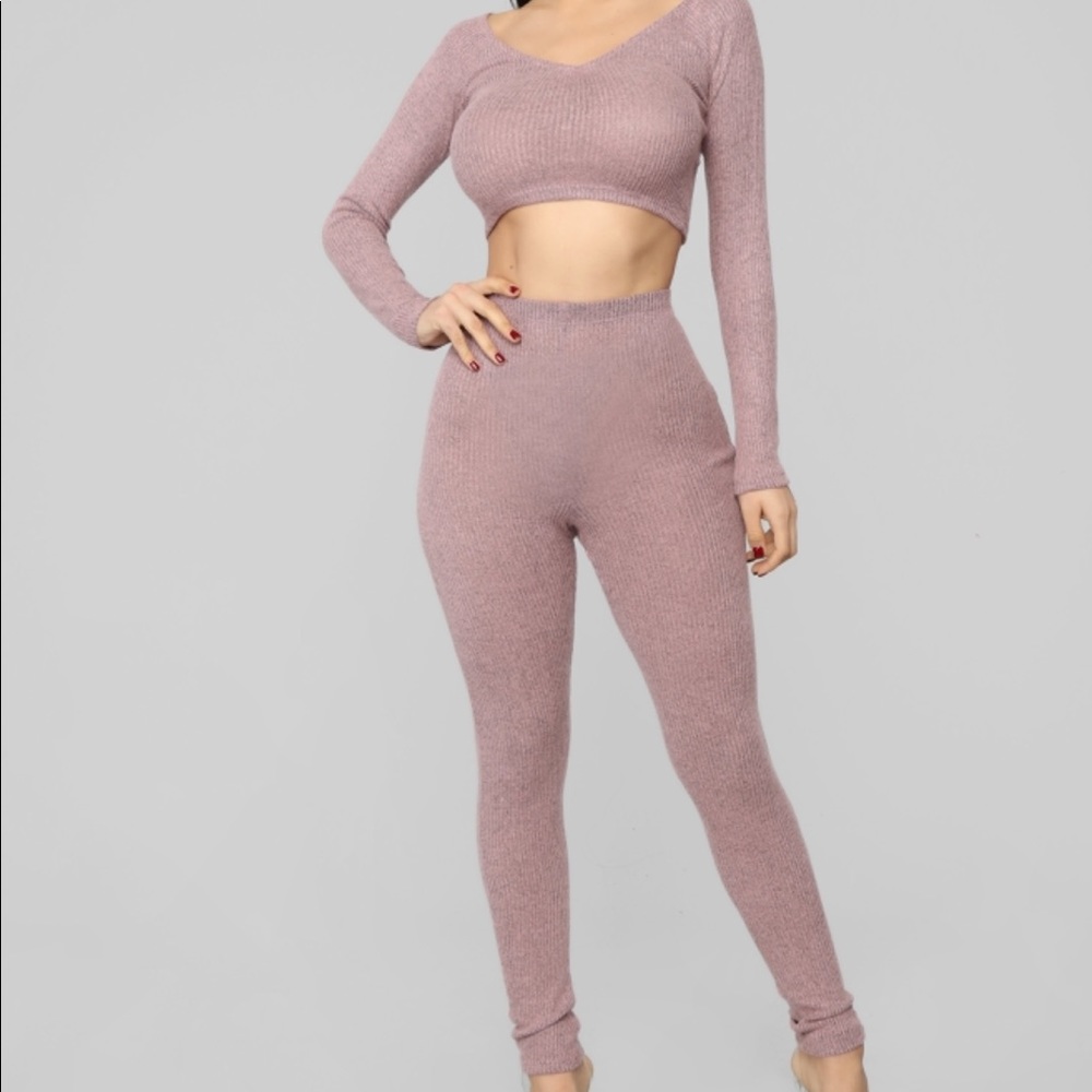 New with tags Fashion Nova Set (Pink)